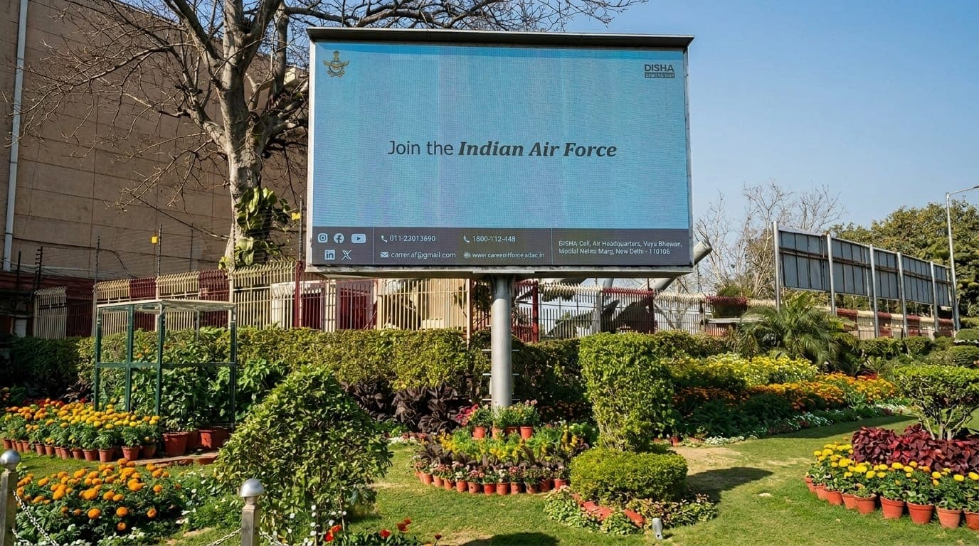 Outdoor Single Pole LED Video Wall